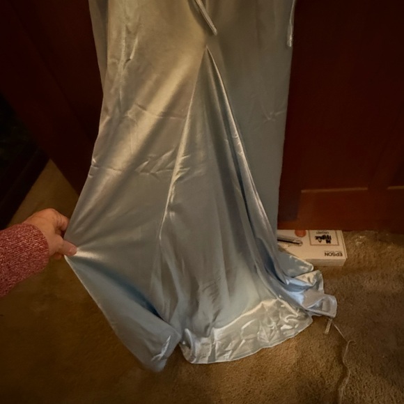 Elegant Light Blue Evening Gown - Picture 2 of 4
